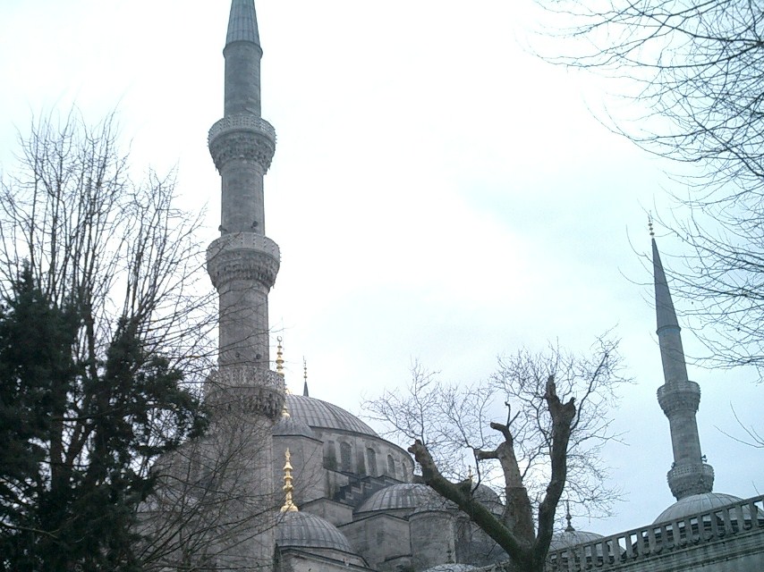 IstanbulBlueMosqueExterior2